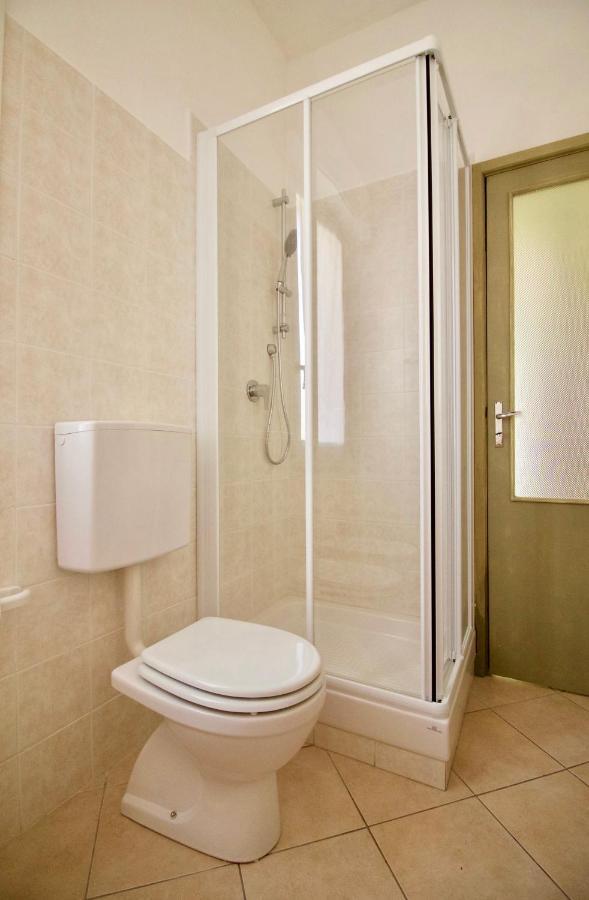 La Casa Dei Nonni Apartment โมเนเลีย ภายนอก รูปภาพ