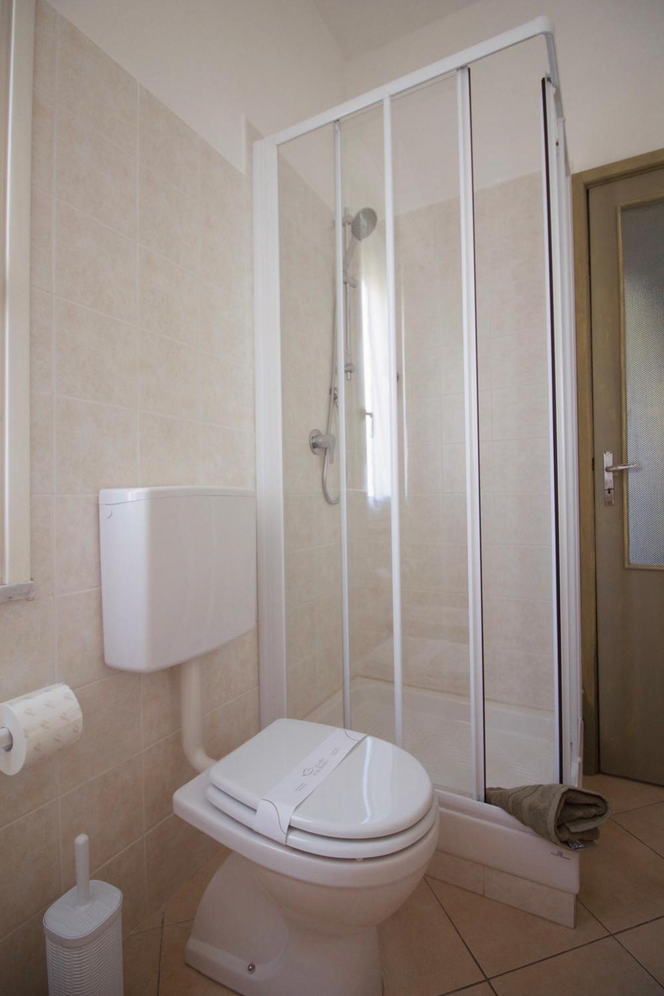 La Casa Dei Nonni Apartment โมเนเลีย ภายนอก รูปภาพ